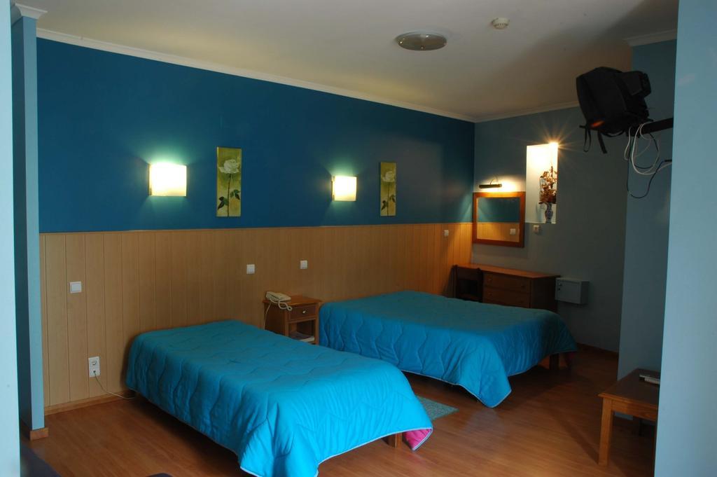 Pensao Residencial Roma Hotel Lisbon Room photo